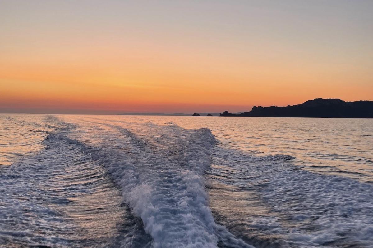 Porquerolles et ses plages au coucher du Soleil